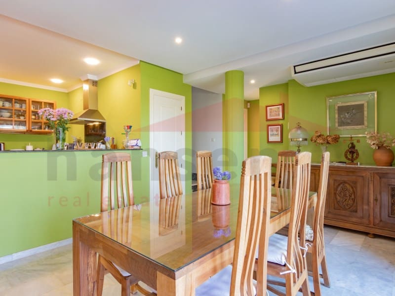 3 soveværelse Villa til salg i Almayate med swimmingpool garage - € 660.000 (Ref: 9026647)