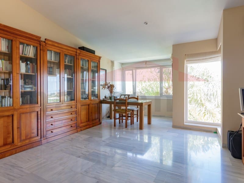 3 soveværelse Villa til salg i Almayate med swimmingpool garage - € 660.000 (Ref: 9026647)