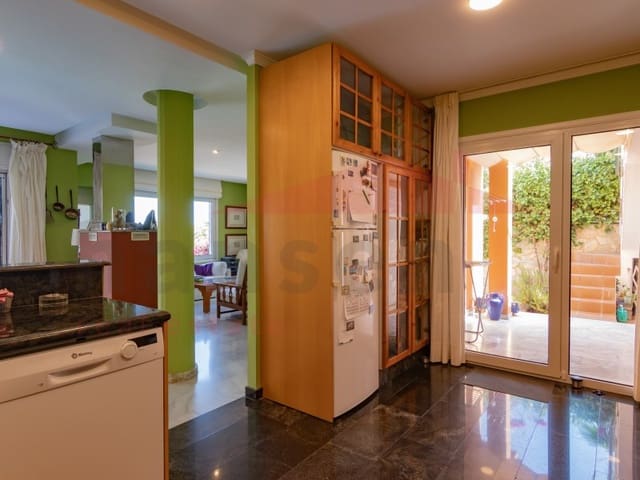 3 soverom Villa til salgs i Almayate, Vélez-Málaga med svømmebasseng garasje - € 660 000 (Ref: 9026647)