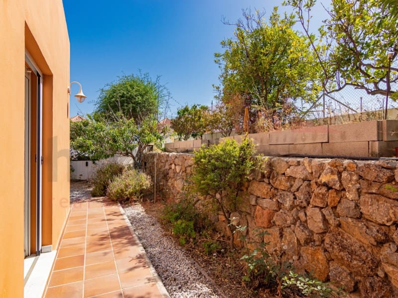 3 soveværelse Villa til salg i Almayate med swimmingpool garage - € 660.000 (Ref: 9026647)