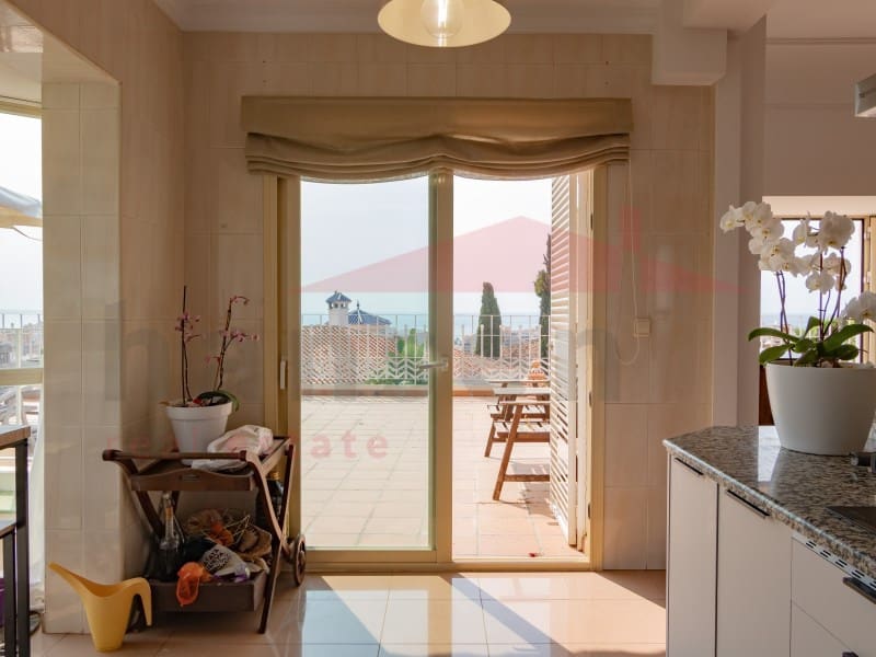 6 soveværelse Villa til salg i Torre del Mar med swimmingpool garage - € 975.000 (Ref: 9034828)