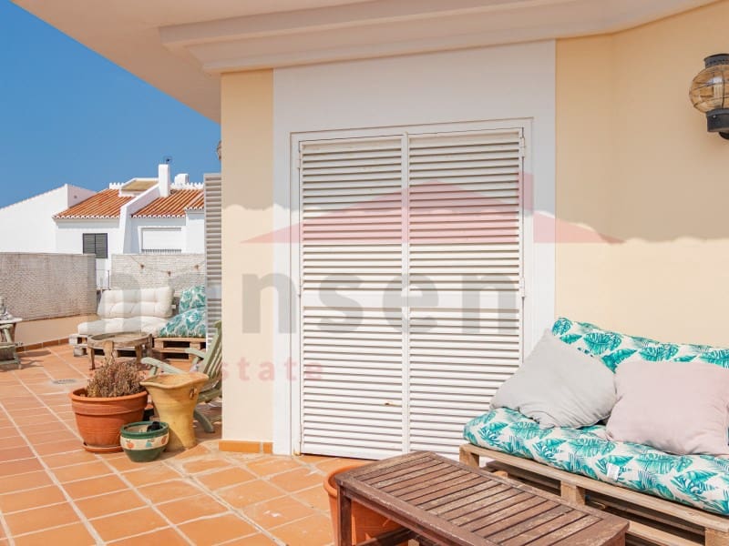 6 soveværelse Villa til salg i Torre del Mar med swimmingpool garage - € 975.000 (Ref: 9034828)