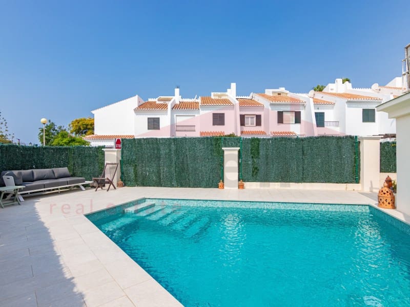6 soveværelse Villa til salg i Torre del Mar med swimmingpool garage - € 975.000 (Ref: 9034828)