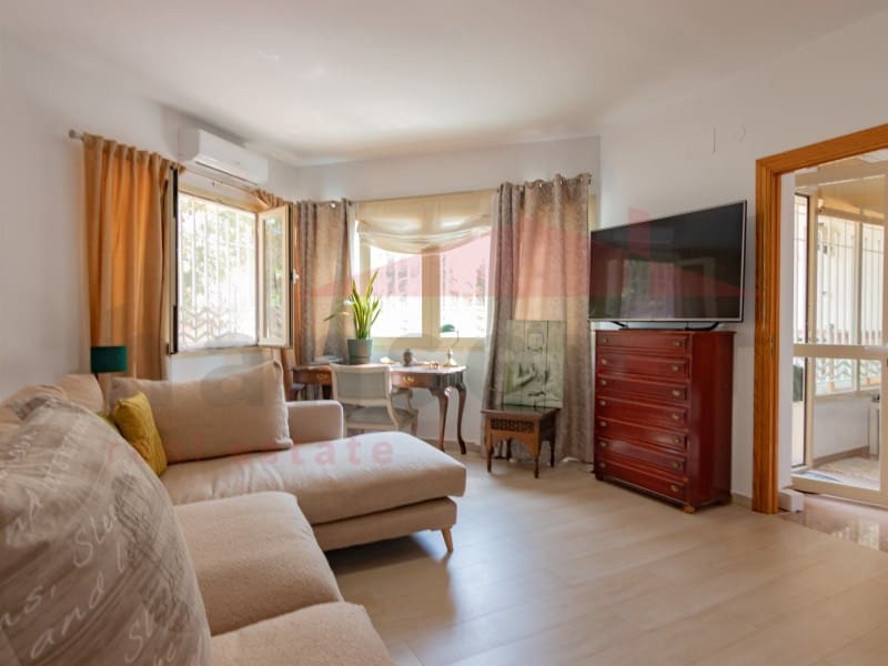 6 soveværelse Villa til salg i Torre del Mar med swimmingpool garage - € 975.000 (Ref: 9034828)