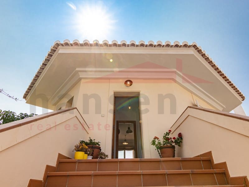 6 soveværelse Villa til salg i Torre del Mar med swimmingpool garage - € 975.000 (Ref: 9034828)