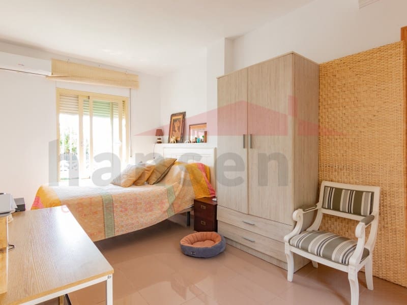 6 soveværelse Villa til salg i Torre del Mar med swimmingpool garage - € 975.000 (Ref: 9034828)