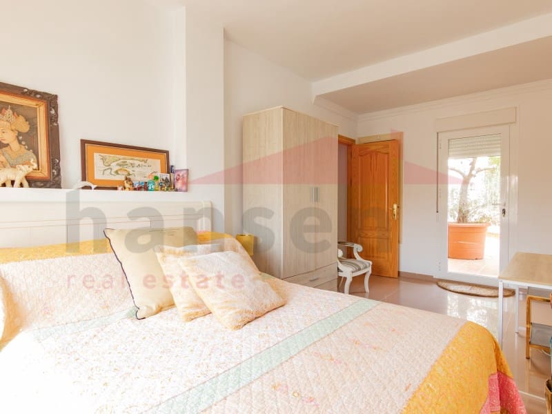 6 soveværelse Villa til salg i Torre del Mar med swimmingpool garage - € 975.000 (Ref: 9034828)