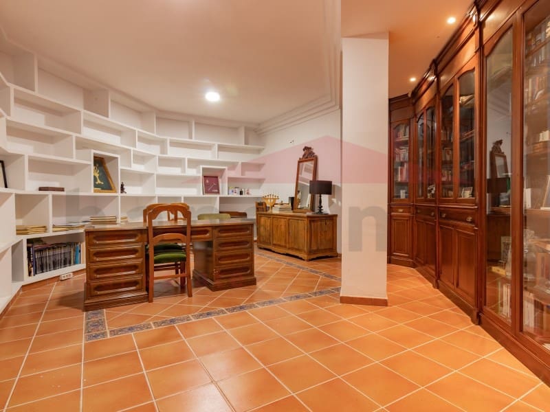 6 soveværelse Villa til salg i Torre del Mar med swimmingpool garage - € 975.000 (Ref: 9034828)