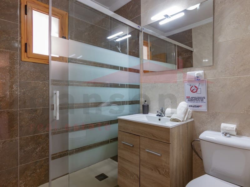 3 soveværelse Finca/Landehus til salg i Sayalonga med swimmingpool - € 370.000 (Ref: 9037031)