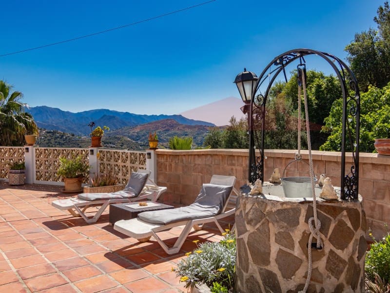 3 soveværelse Finca/Landehus til salg i Sayalonga med swimmingpool - € 370.000 (Ref: 9037031)