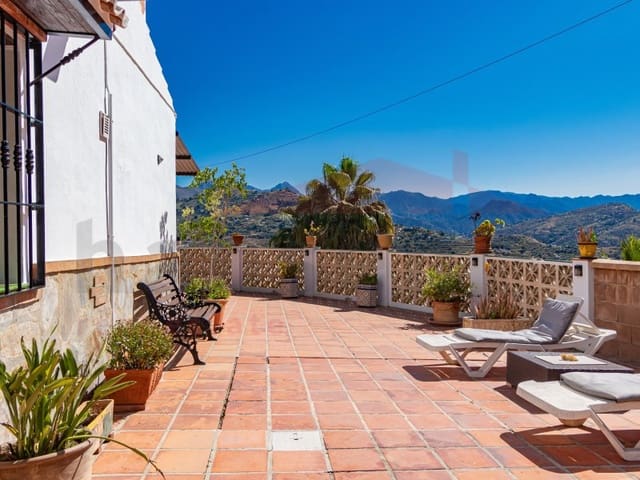 3 soveværelse Finca/Landehus til salg i Sayalonga med swimmingpool - € 370.000 (Ref: 9037031)