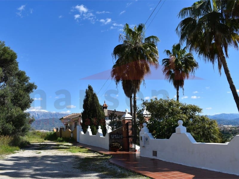 3 soveværelse Villa til salg i Almayate - € 415.000 (Ref: 9057900)