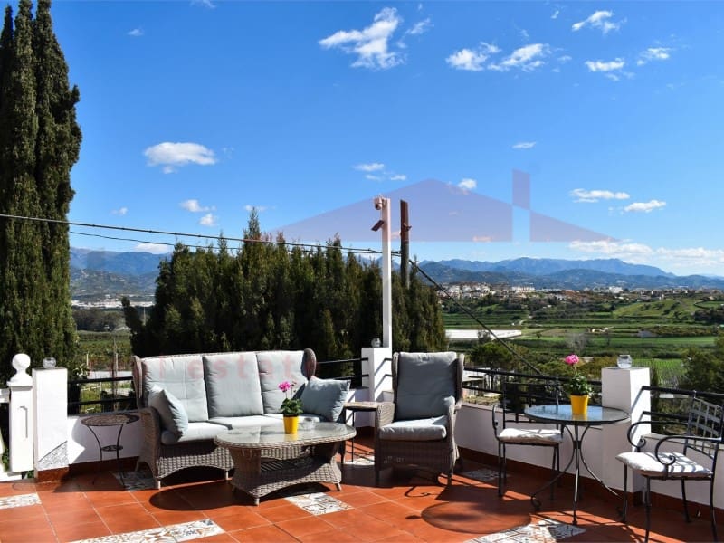 3 soveværelse Villa til salg i Almayate - € 415.000 (Ref: 9057900)