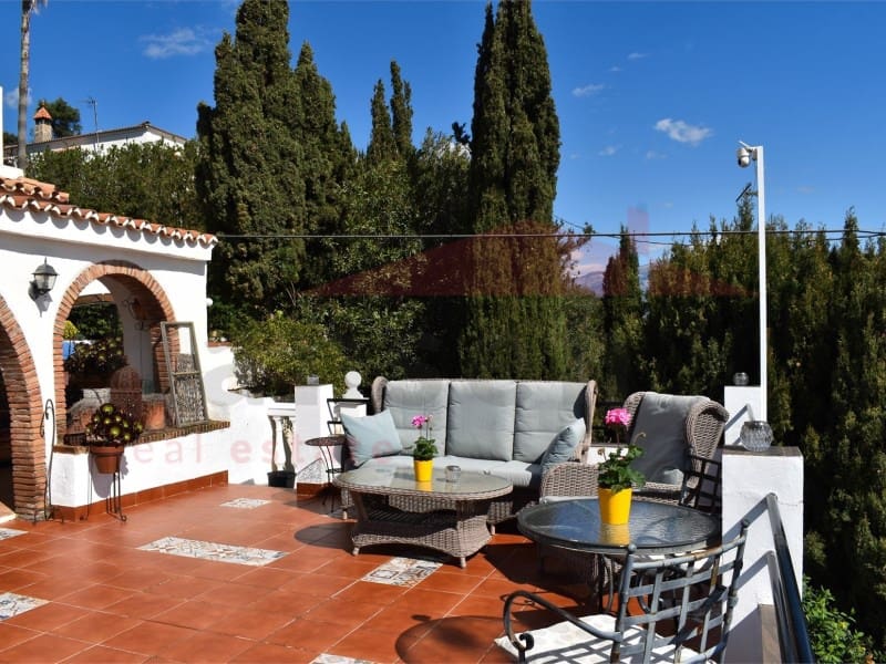 3 soveværelse Villa til salg i Almayate - € 415.000 (Ref: 9057900)