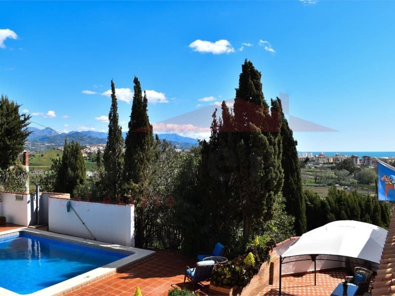 3 soveværelse Villa til salg i Almayate - € 415.000 (Ref: 9057900)