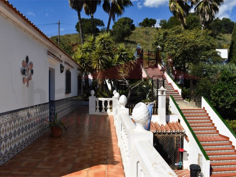 3 soveværelse Villa til salg i Almayate - € 415.000 (Ref: 9057900)