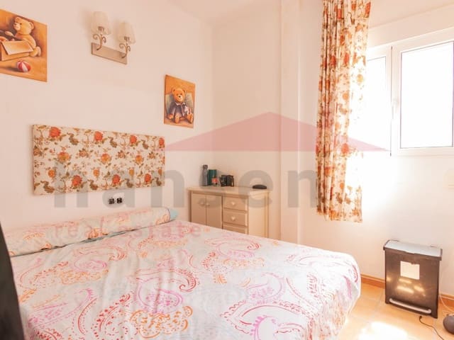 2 soveværelse Lejlighed til salg i Torre del Mar, Vélez-Málaga - € 189.000 (Ref: 9085666)