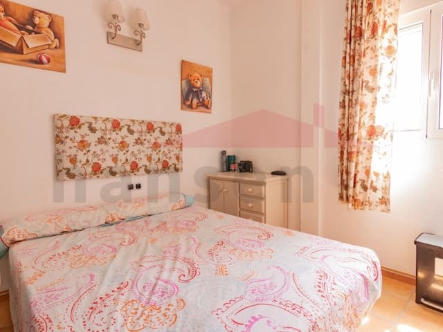 2 soveværelse Lejlighed til salg i Torre del Mar, Vélez-Málaga - € 189.000 (Ref: 9085666)