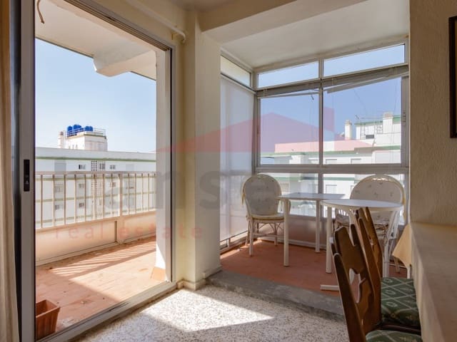 1 soveværelse Lejlighed til salg i Torre del Mar, Vélez-Málaga med swimmingpool - € 229.000 (Ref: 9114347)