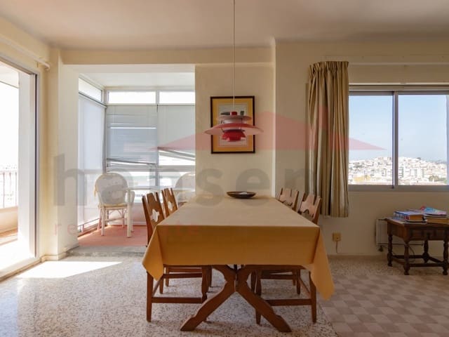 1 soveværelse Lejlighed til salg i Torre del Mar, Vélez-Málaga med swimmingpool - € 229.000 (Ref: 9114347)