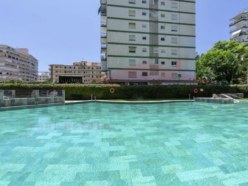 1 soveværelse Lejlighed til salg i Torre del Mar med swimmingpool - € 229.000 (Ref: 9114347)