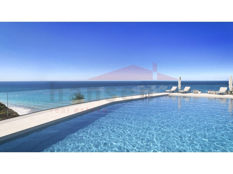 3 soveværelse Semi-Rækkehus til salg i Lagos med swimmingpool garage - € 388.000 (Ref: 9196121)