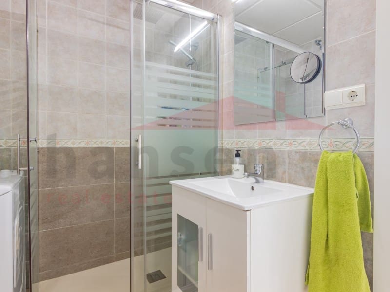 2 soveværelse Lejlighed til leje i Benajarafe med swimmingpool garage - € 900 (Ref: 9209207)