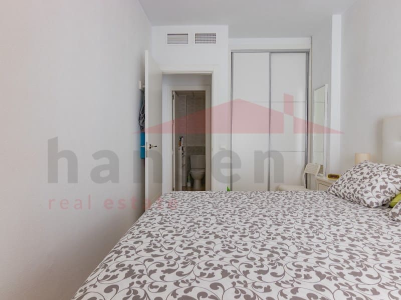 2 soveværelse Lejlighed til leje i Benajarafe med swimmingpool garage - € 900 (Ref: 9209207)