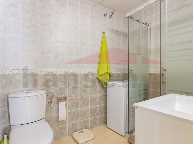 2 soveværelse Lejlighed til leje i Benajarafe med swimmingpool garage - € 900 (Ref: 9209207)