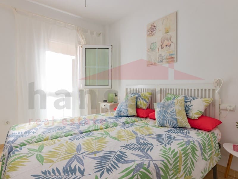 2 soveværelse Lejlighed til leje i Benajarafe med swimmingpool garage - € 900 (Ref: 9209207)