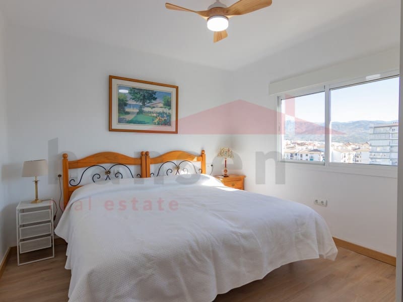 3 slaapkamer Flat te huur in Torre del Mar - € 1.300 (Ref: 9243528)