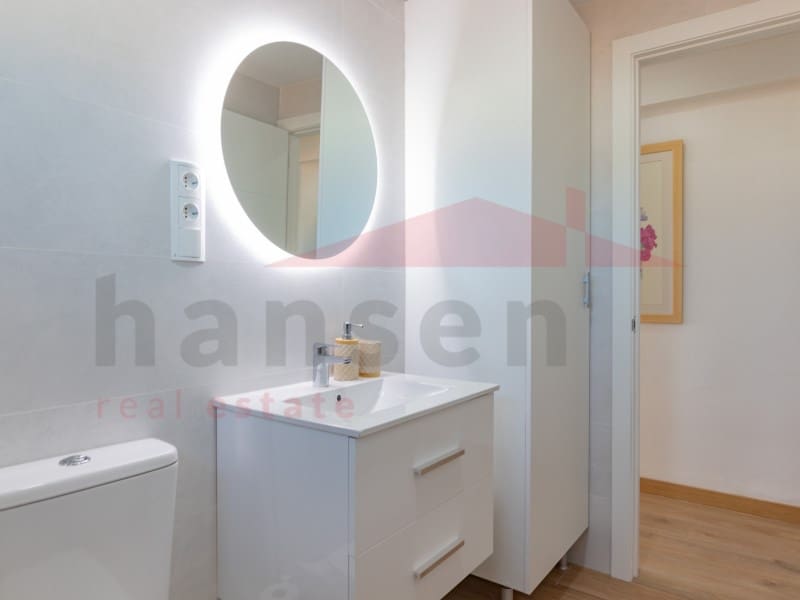 3 slaapkamer Flat te huur in Torre del Mar - € 1.300 (Ref: 9243528)