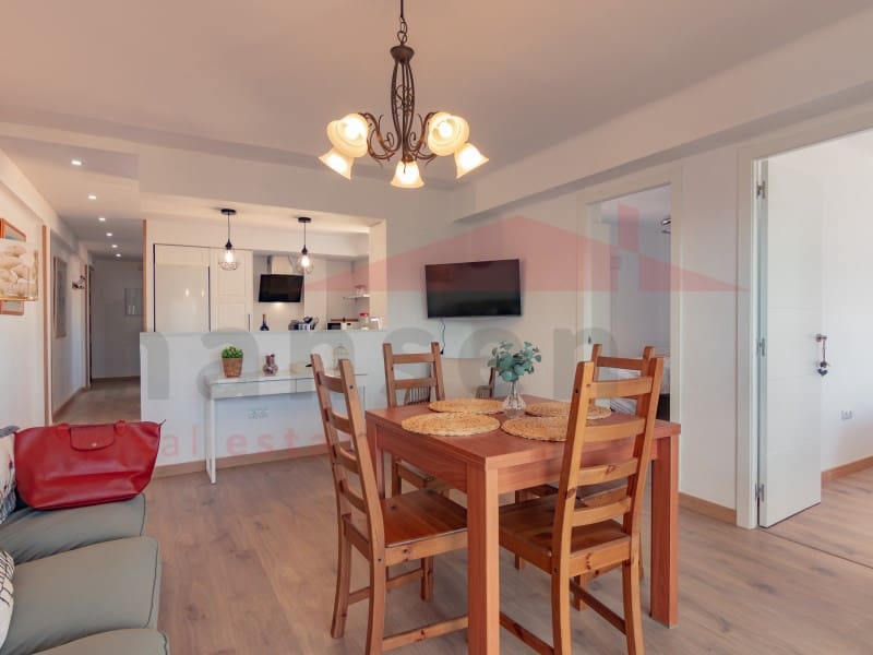 3 slaapkamer Flat te huur in Torre del Mar - € 1.300 (Ref: 9243528)