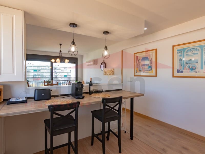 3 slaapkamer Flat te huur in Torre del Mar - € 1.300 (Ref: 9243528)