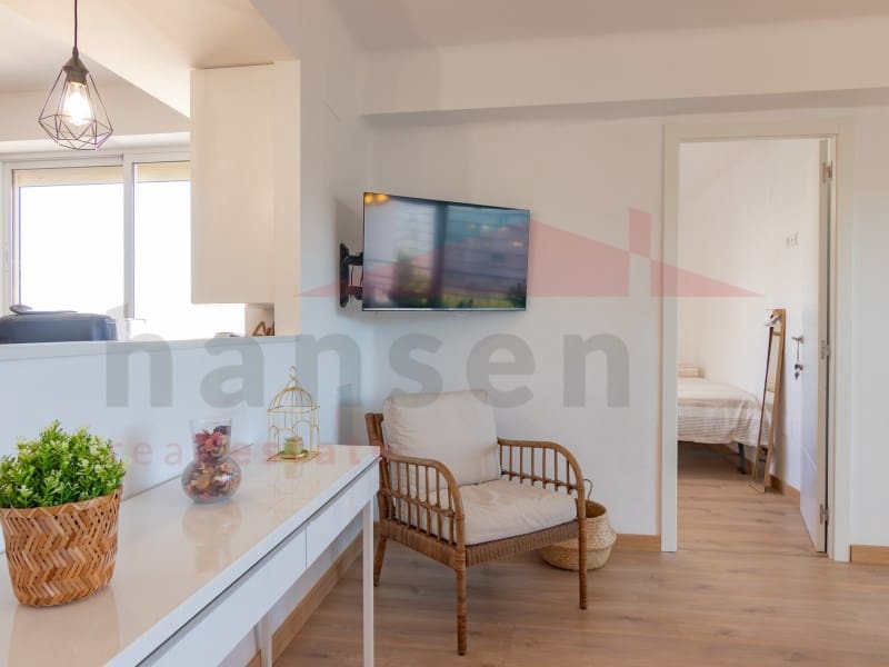 3 slaapkamer Flat te huur in Torre del Mar - € 1.300 (Ref: 9243528)