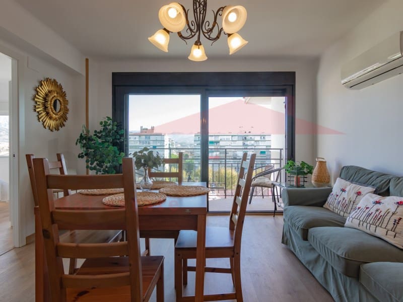 3 slaapkamer Flat te huur in Torre del Mar - € 1.300 (Ref: 9243528)