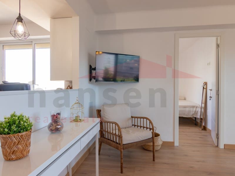 3 slaapkamer Flat te huur in Torre del Mar - € 1.300 (Ref: 9243528)