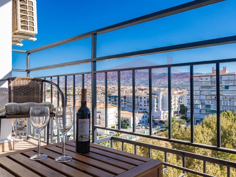 3 slaapkamer Flat te huur in Torre del Mar - € 1.300 (Ref: 9243528)