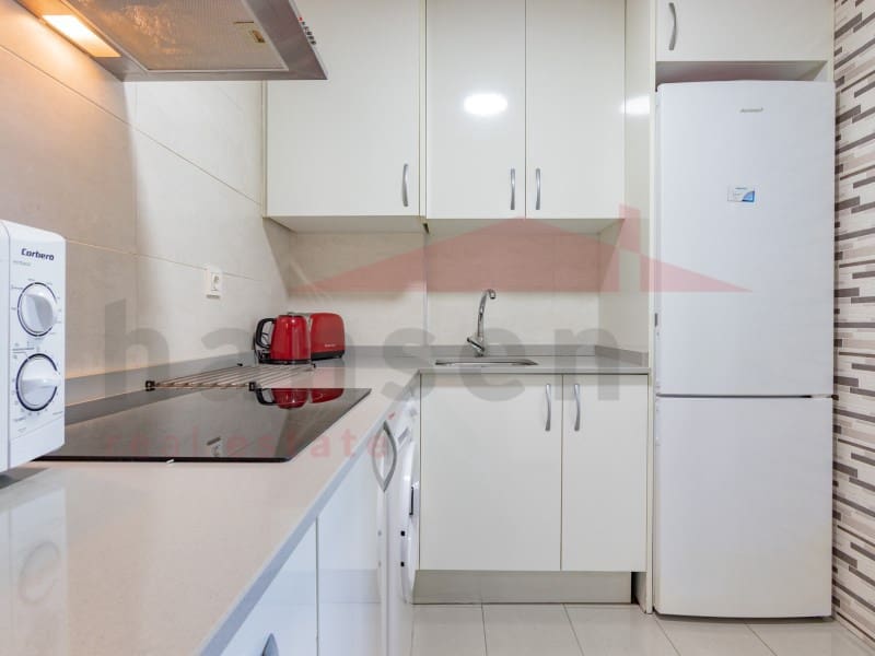 1 makuuhuone Huoneisto vuokrattavana paikassa Torre del Mar mukana 
autotalli - 750 € (Ref: 9247474)