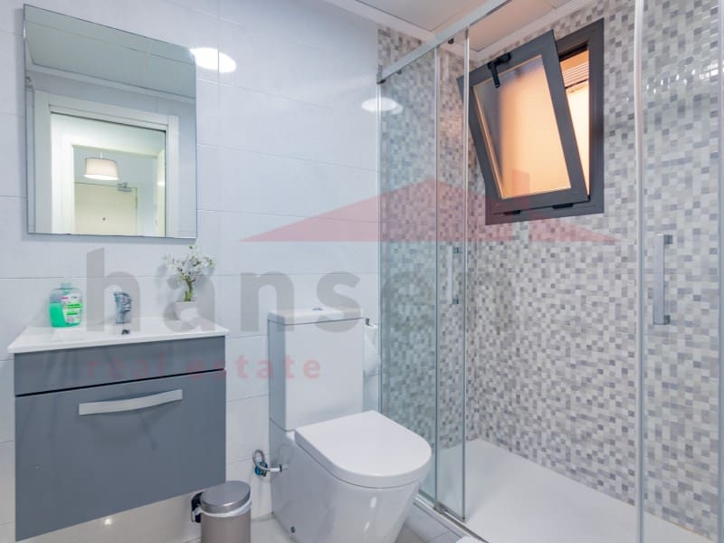 1 makuuhuone Huoneisto vuokrattavana paikassa Torre del Mar mukana 
autotalli - 750 € (Ref: 9247474)