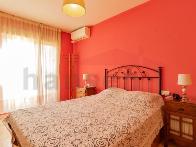 2 soverom Leilighet til salgs i Caleta de Vélez, Vélez-Málaga med svømmebasseng garasje - € 275 000 (Ref: 9264704)