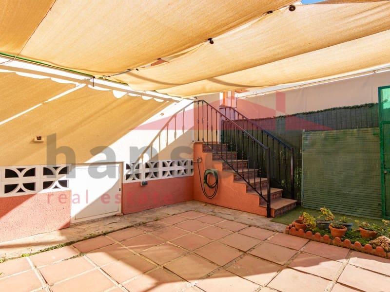 3 soveværelse Byhus til salg i Benajarafe med garage - € 435.000 (Ref: 9294333)