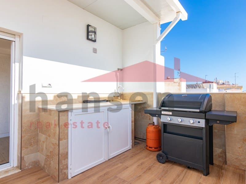 4 makuuhuone Kattohuoneisto myytävänä paikassa Torre del Mar - 589 000 € (Ref: 9296847)