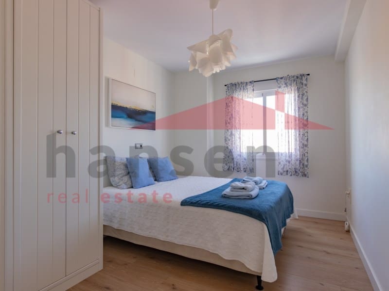 4 makuuhuone Kattohuoneisto myytävänä paikassa Torre del Mar - 589 000 € (Ref: 9296847)