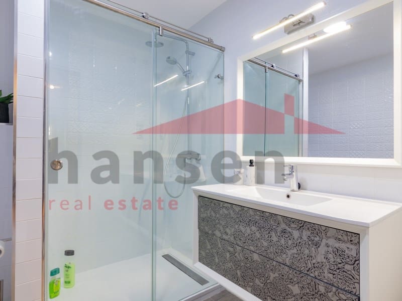 4 makuuhuone Kattohuoneisto myytävänä paikassa Torre del Mar - 589 000 € (Ref: 9296847)