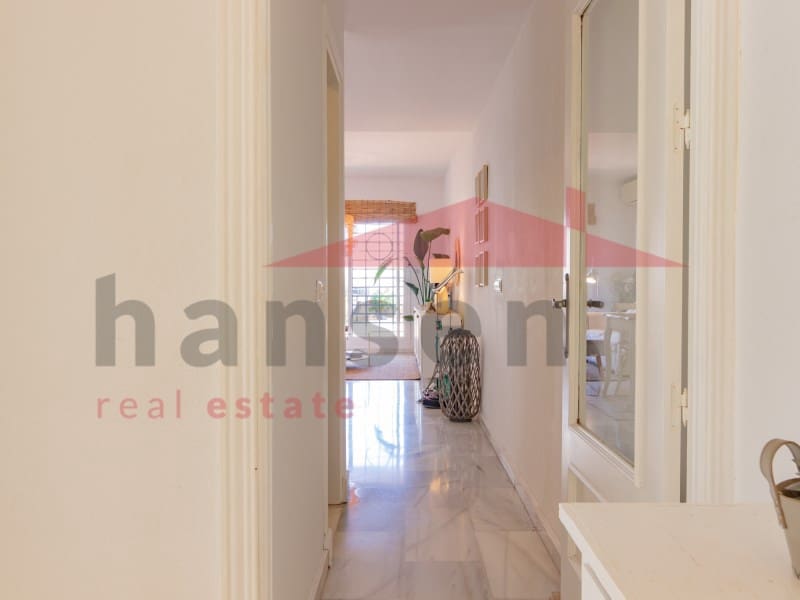 2 soverom Leilighet til salgs i Caleta de Velez med svømmebasseng garasje - € 339 000 (Ref: 9324270)