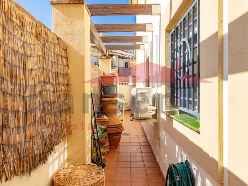 2 soverom Leilighet til salgs i Caleta de Velez med svømmebasseng garasje - € 339 000 (Ref: 9324270)