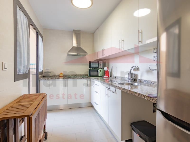 2 sovrum Lägenhet att hyra i Torre del Mar med pool garage - 1 000 € (Ref: 9372142)