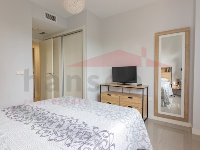 2 sovrum Lägenhet att hyra i Torre del Mar med pool garage - 1 000 € (Ref: 9372142)