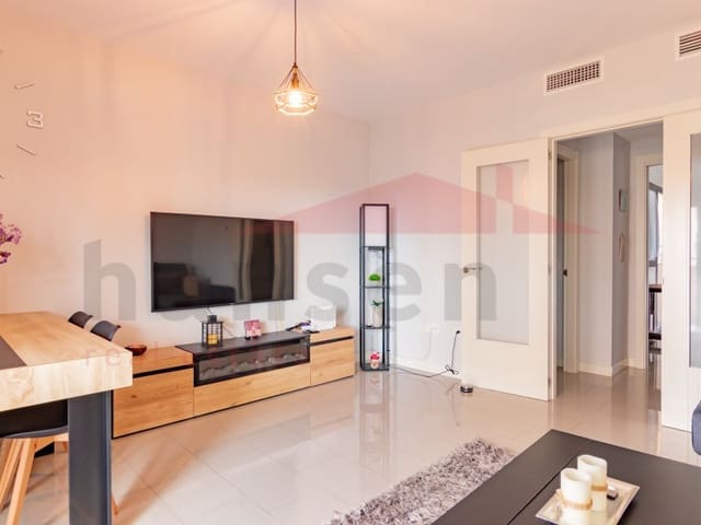 2 soverom Leilighet til leie i Torre del Mar, Vélez-Málaga med svømmebasseng garasje - € 1 000 (Ref: 9372142)